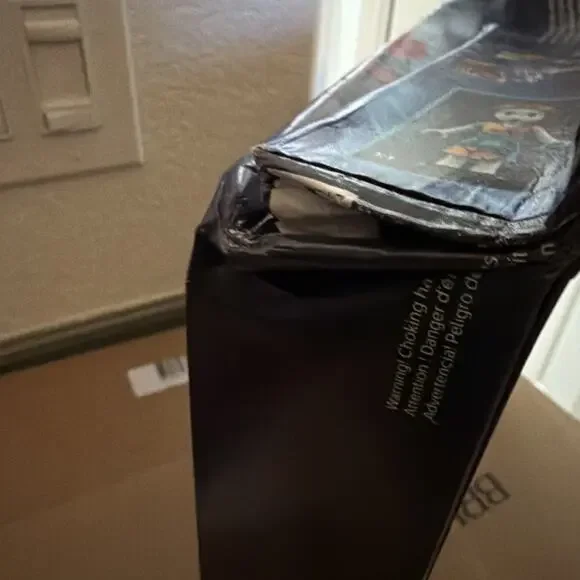 LEGO Disney Sally's Flowerpot Nightmare Before Christmas Sealed, Dented Box - Picture 2 of 4